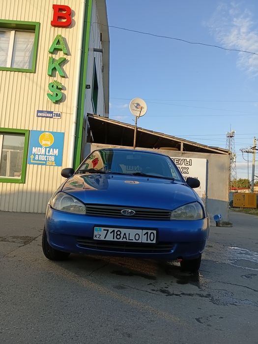 Продам машину в хорошем состояние .