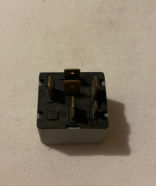 Releu  24430433 Opel Meriva prima generatie (facelift)