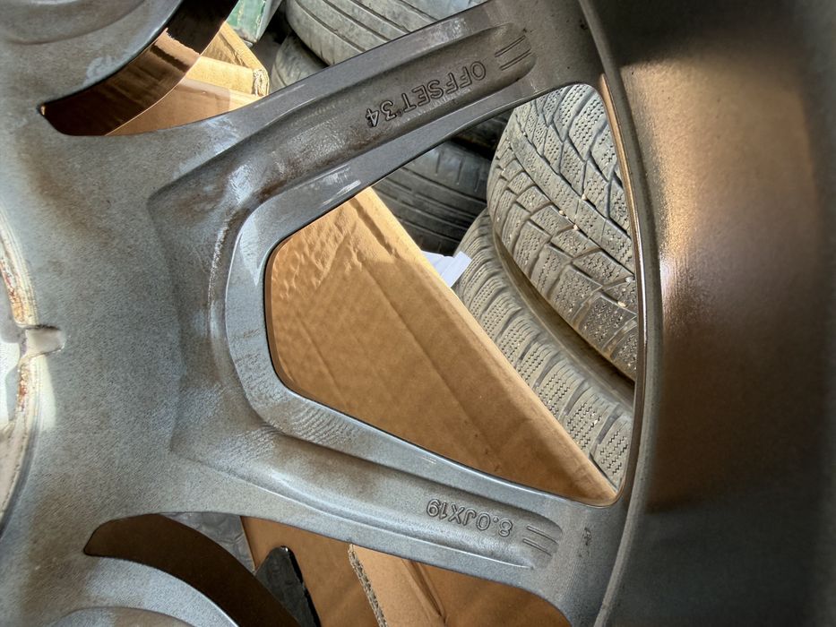 Диски оригинал 4шт GENESIS KIA HYUNDAI