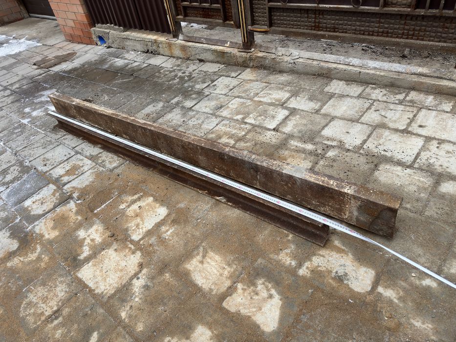 Продам балки металлические