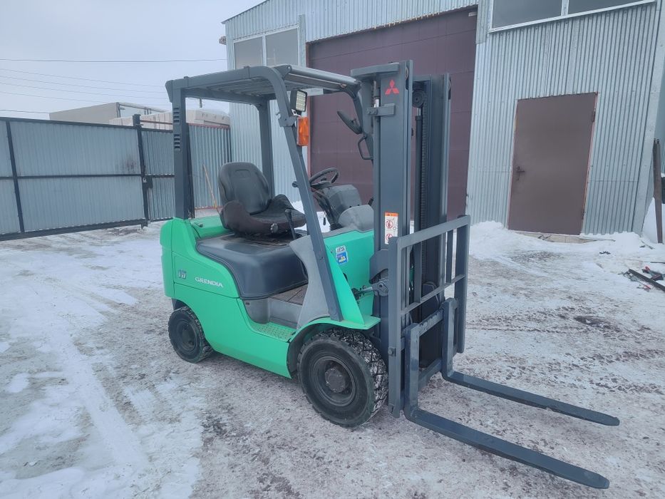 Продам вилочный погрузчик. Кара