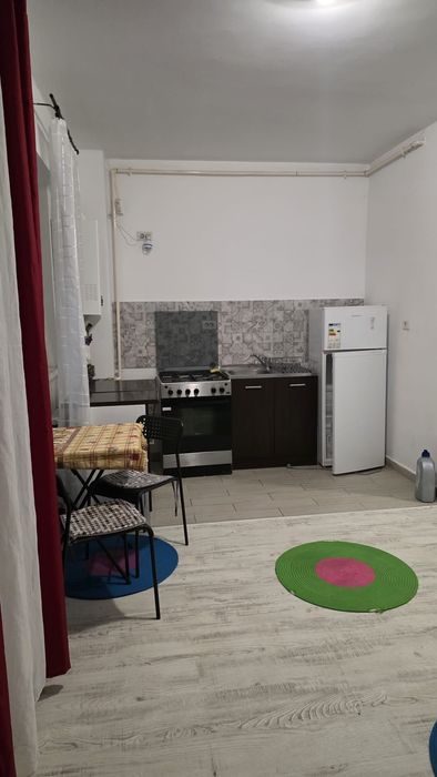 Închiriez garsoniera (proprietar)
