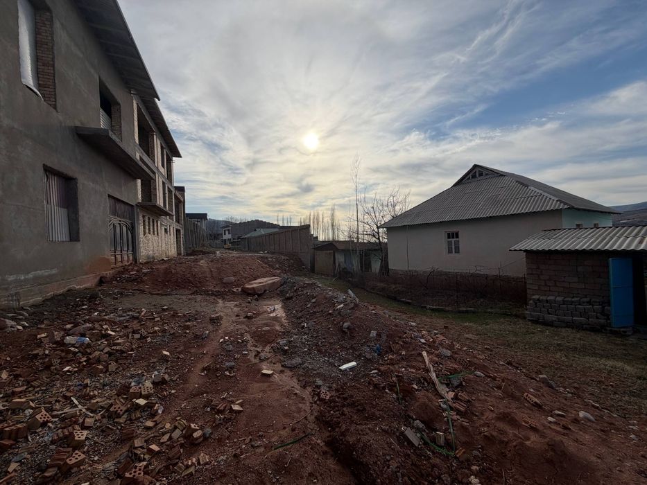 Bochkaning yuragida joylashgan quruq yer sotiladi