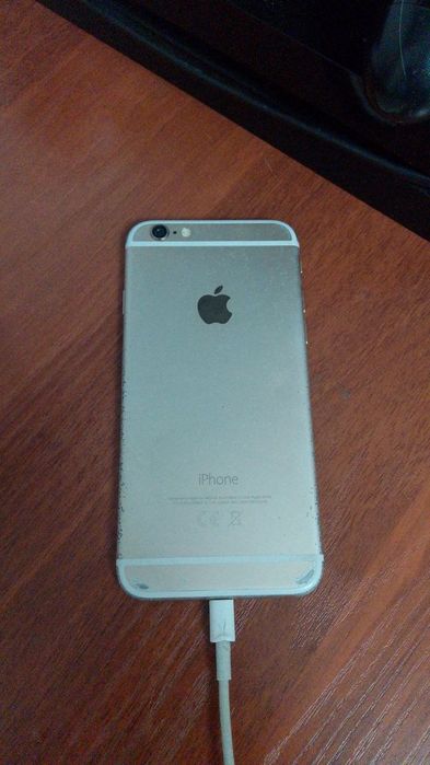 Продаю два Айфона 6  на 32 Гб