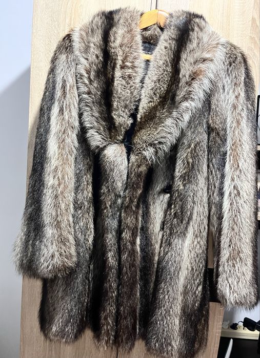 Haină din blană naturală de vulpe argintie