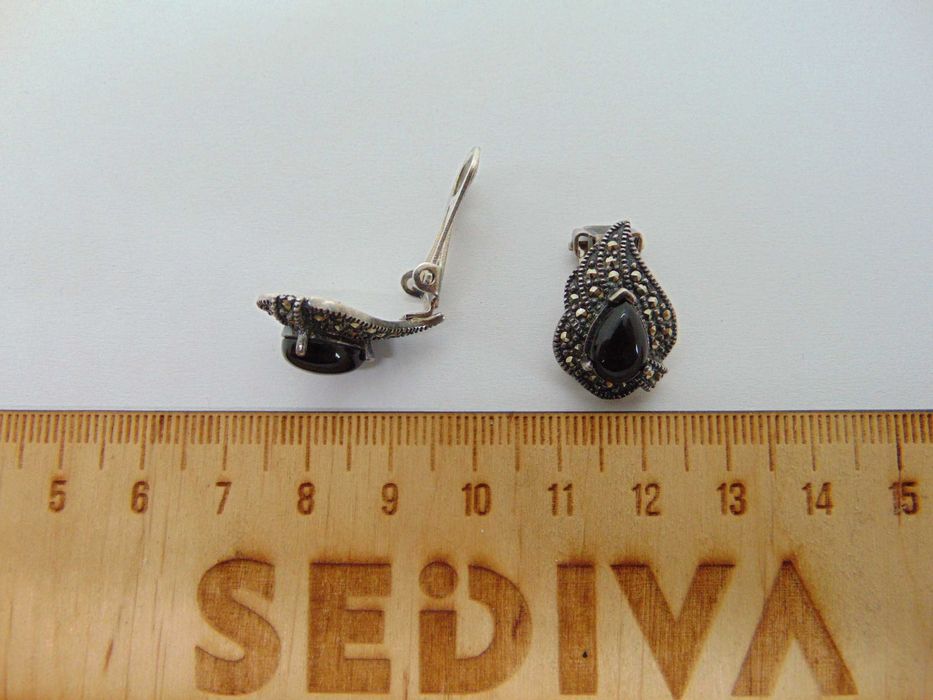 Cercei clips din argint cu marcasite si onix