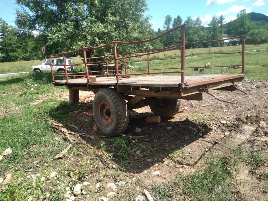 Remorcă de vânzare