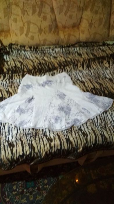 Продаю юбку и пиджак