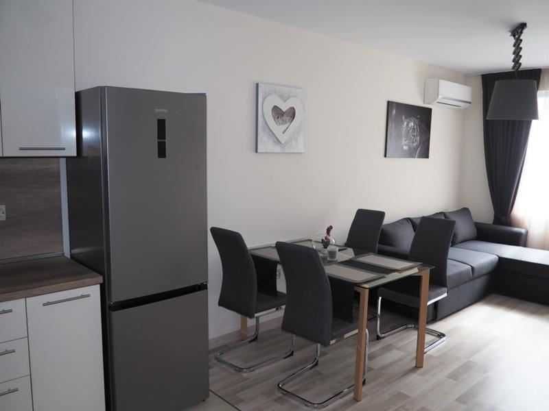 Продава се Двустаен апартамент в София, Слатина - 72 кв.м за 2028 €/кв.м - Снимка #7