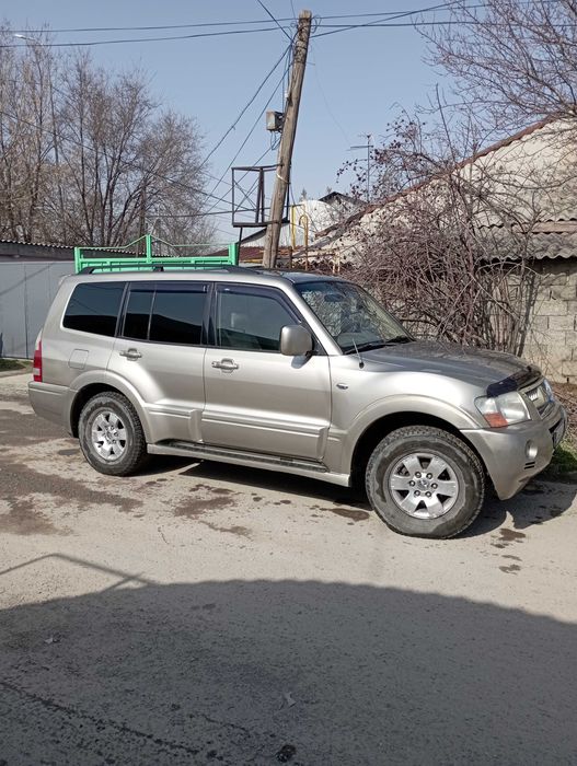 Авто Митсубиси монтеро 3