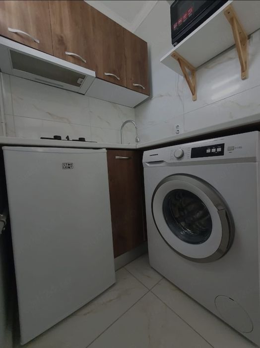 Proprietar închiriez garsoniera etajul 3 din 4 zona Spiru Haret!