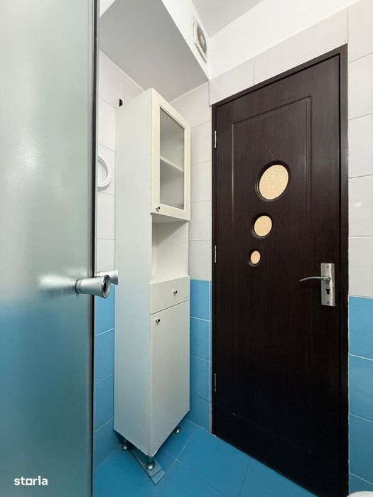 dristor 6-7 min metrou libera