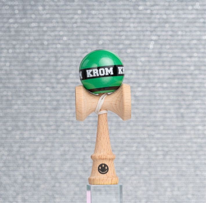 Mini Kendama Krom