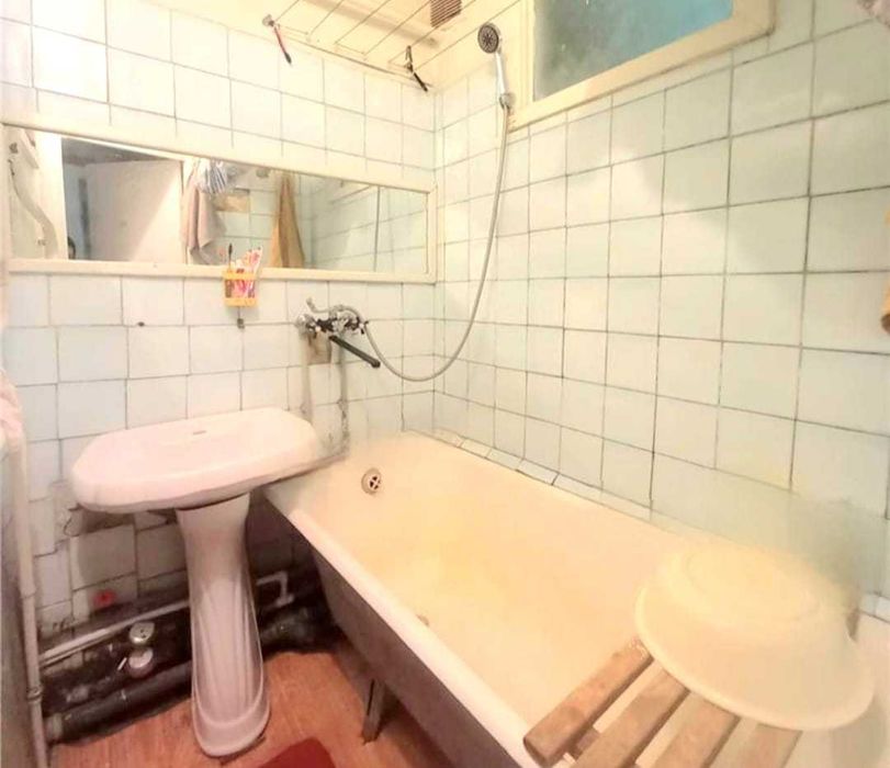 а Продам 3 комнатную Свечка 7 микрорайон