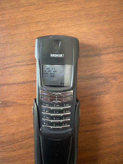 Продам нокия 8910i