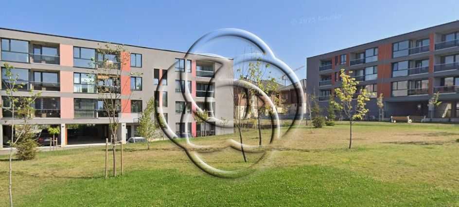 Двустаен апартамент с гараж до университет