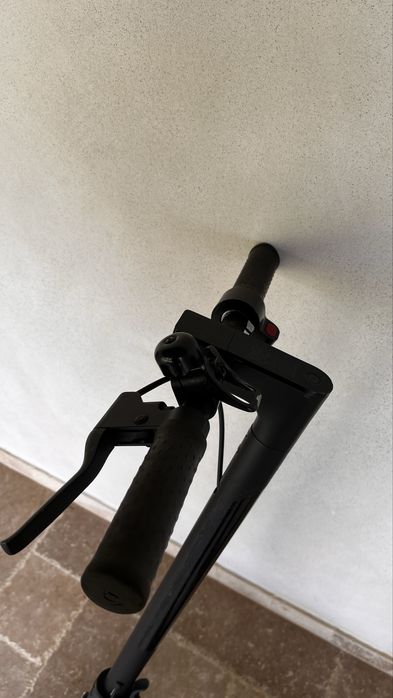 Trotinetă Electrică Xiaomi – Perfect Funcțională (Frâne Bune, Viteza 25 km/h)