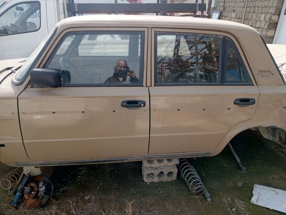 Продаются Двери ваз 2106