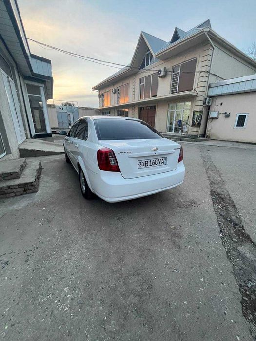 Chevrolet Lacetti, 2 позиция 2012 г.