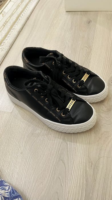 Продаю кеды от GUESS. ОРИГИНАЛ!