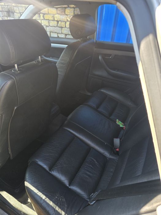 Кожен салон за Audi A4 2008 година Sline изпълнение