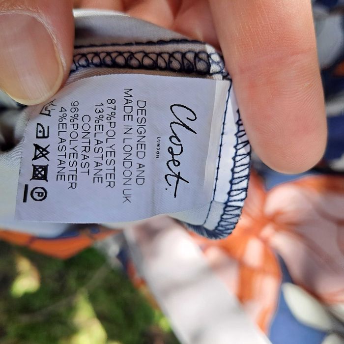 Елегантна рокля Closet curves, размeр UK 22