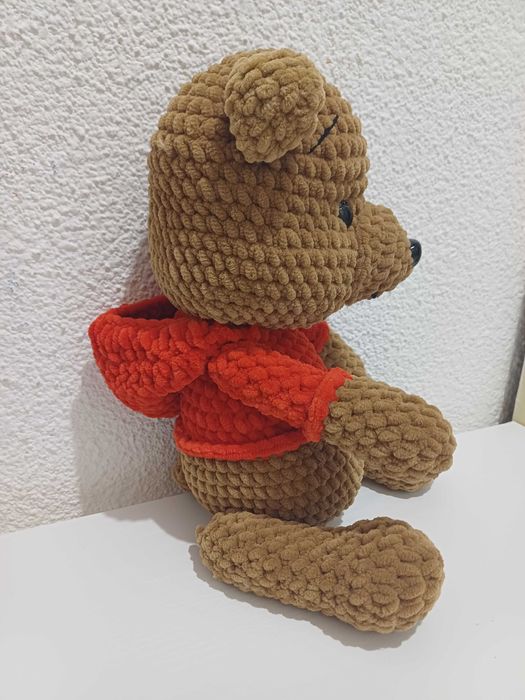 Ръчно изработени прекрасни плетени играчки.