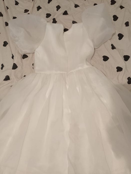 Платье белое вечернее