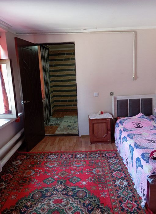 Кибрай Узумзор мфй 6 сотох  6 хона срочно келишамиз