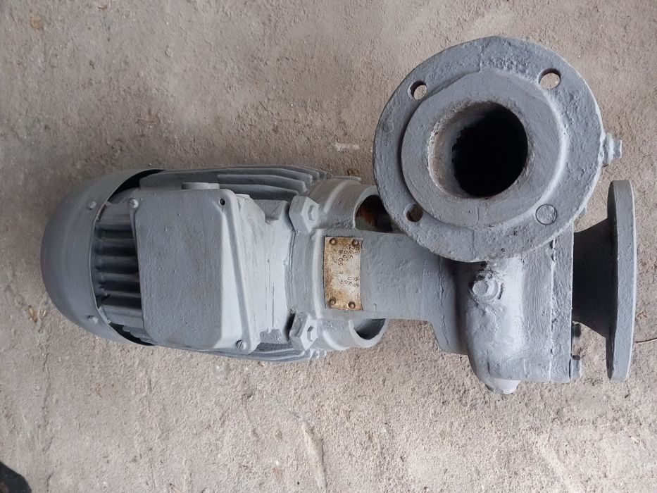 Трифазна водна помпа 6Е50м