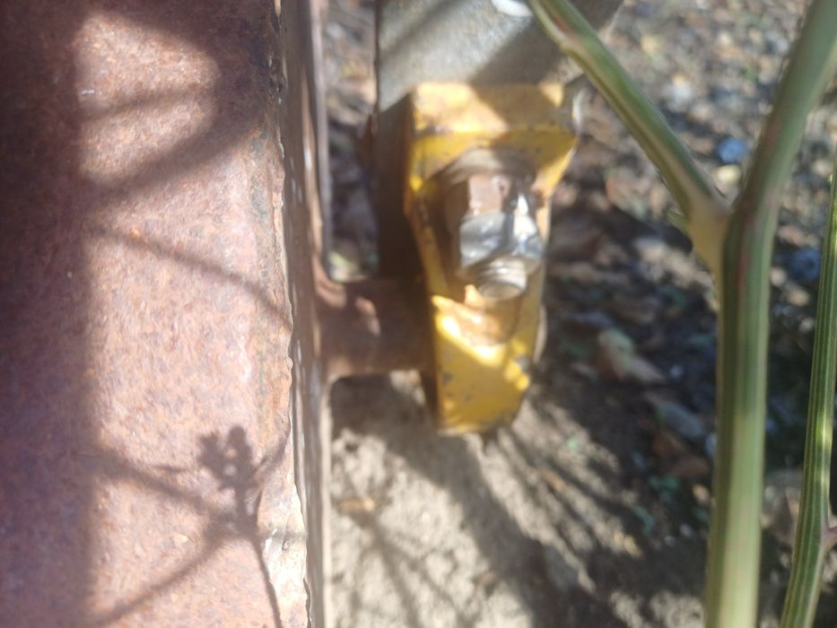 Vind semanatore de paioase și lucernă și un tăvălug