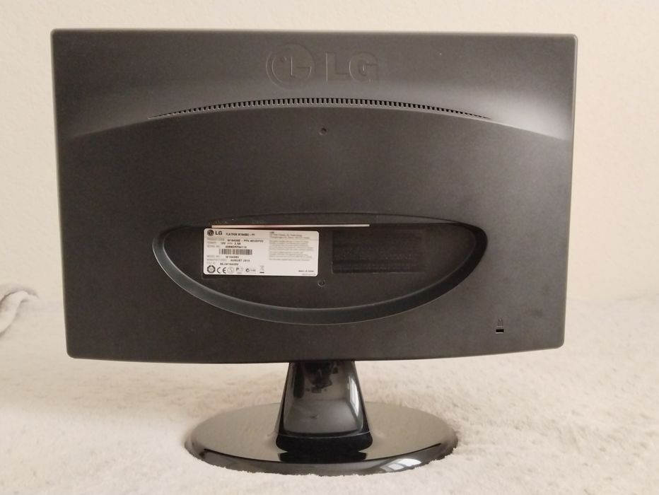 Монитор LG Flatron