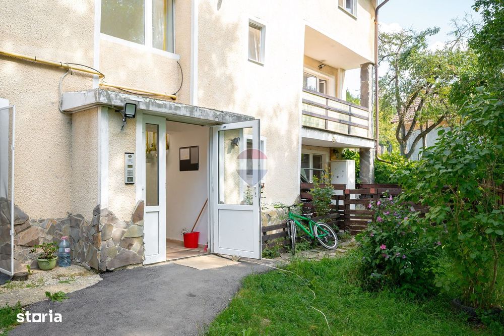 Apartament cu 3 camere, parcare, curte si spațiu depozitare în Sacele