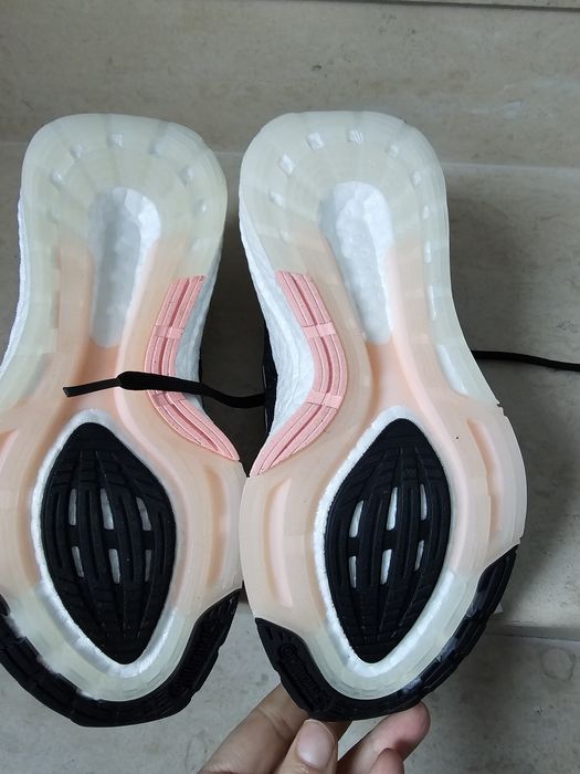 Маратонки ADIDAS ULTRABOOST 22 Heat Rdy