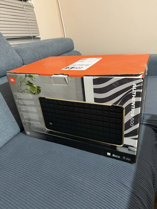 JBL AUTHENTICS 500 блутут тонколона нова