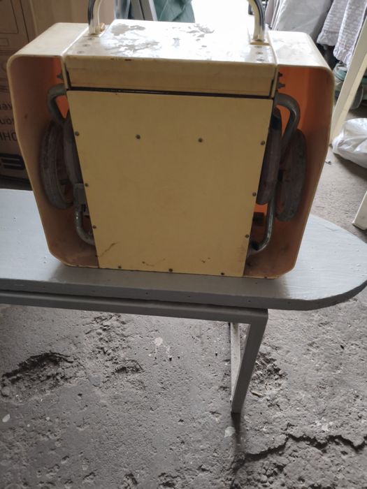 Продам коляску СССР Мотылёк в рабочем состоянии.