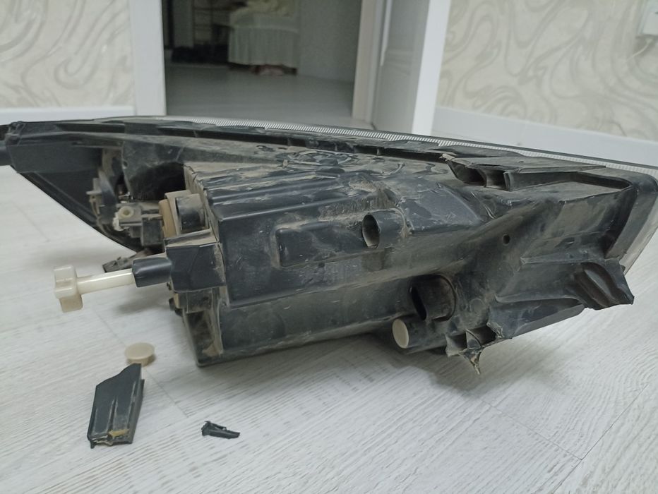 Фара Лада Гранта передняя водитель оригинал