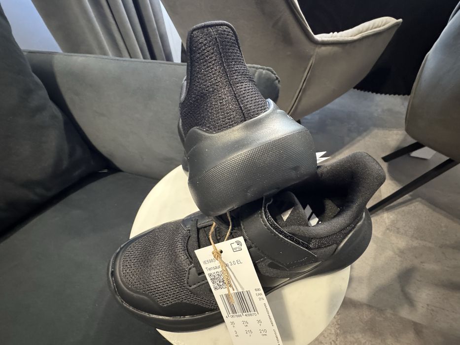 Маратонки Adidas