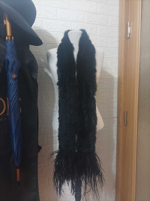 Оригинални шалове Chanel, Loro Piana, Burberry