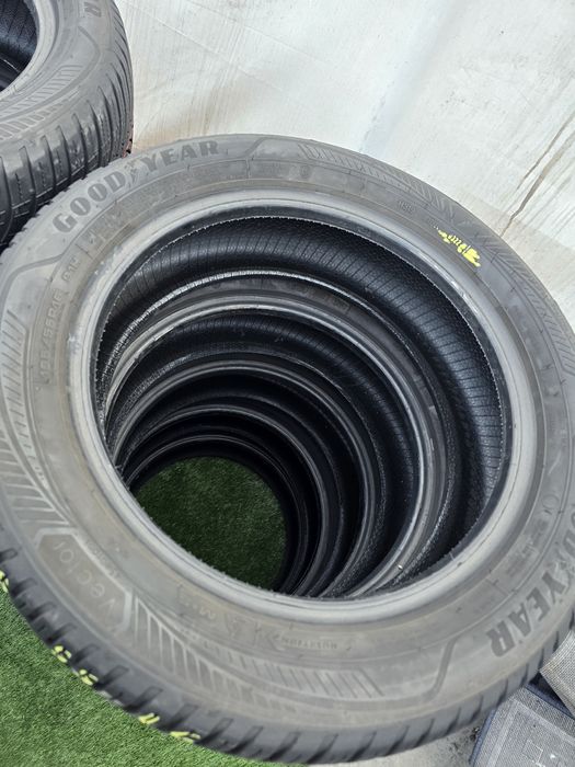 195.55.16 goodyear m+s