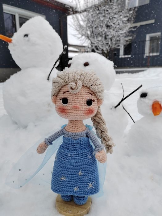 Prințesele Elsa și Anna - păpuși amigurumi
