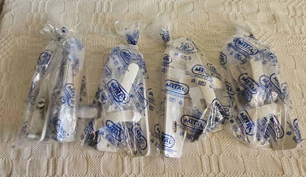 Четири комплекта дръжки за брави на врати и ретро дръжки за шкафче