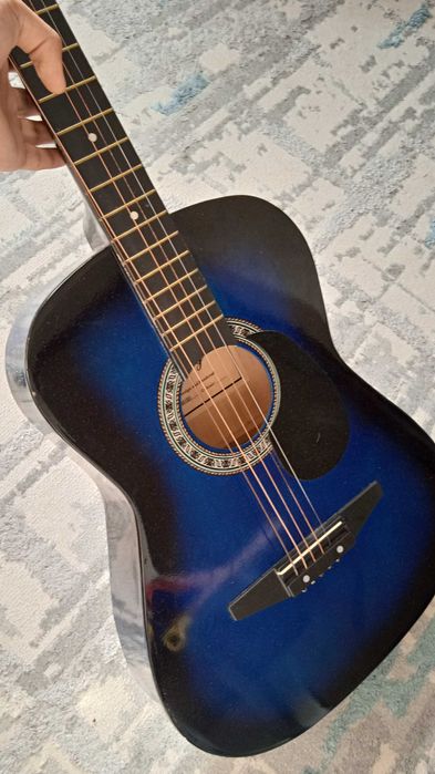 Гитара акустическая