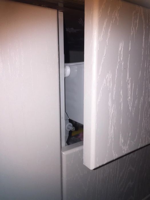 Opritor ușa pe baza de ulei