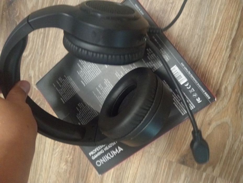 Căști gaming cu fir