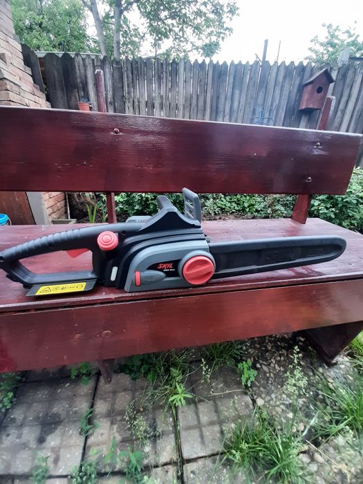Drujbă  electrica  SKIL 2000W