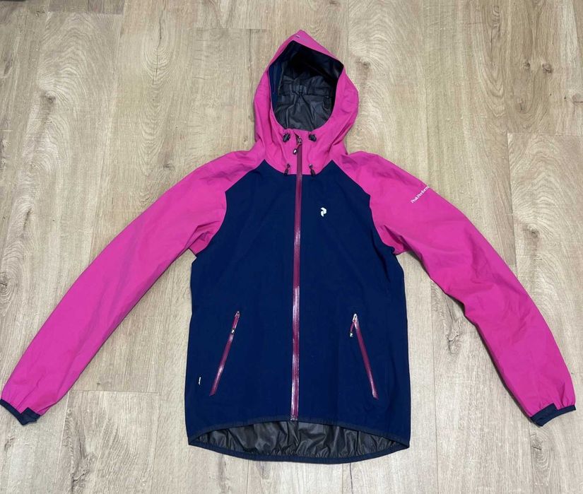 Isabel Marant North Face Dainese Dane Napapijri Peak Performance якета