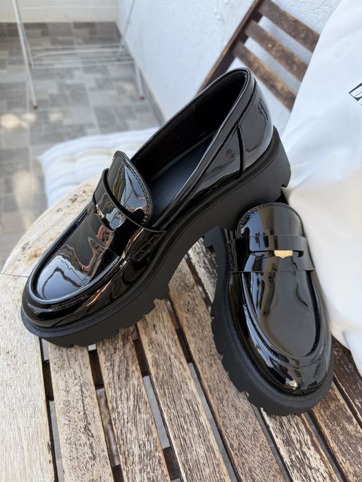 Zara лачени  лоуфрти