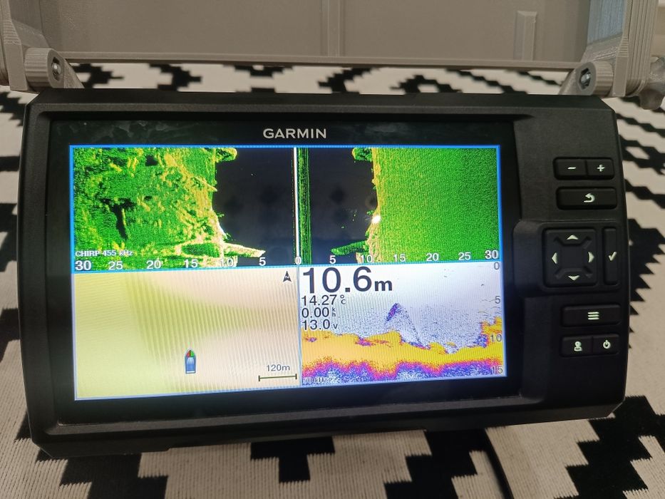 Эхолот Garmin striker vivid 9sv