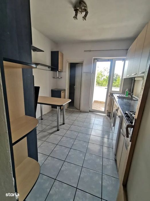 cv 171 Al.Odobescu, apartament 3 camere ,etaj III+garaj sub bloc +beci — fotografia 1